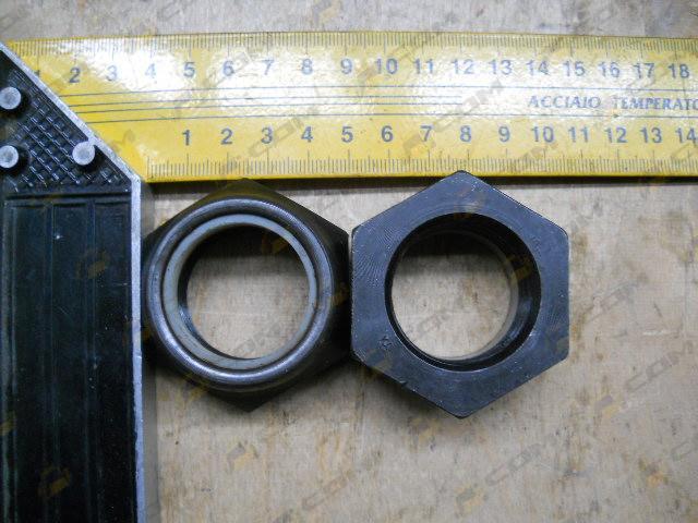 Гайка редуктора М33х1,5 CDM855 403302A